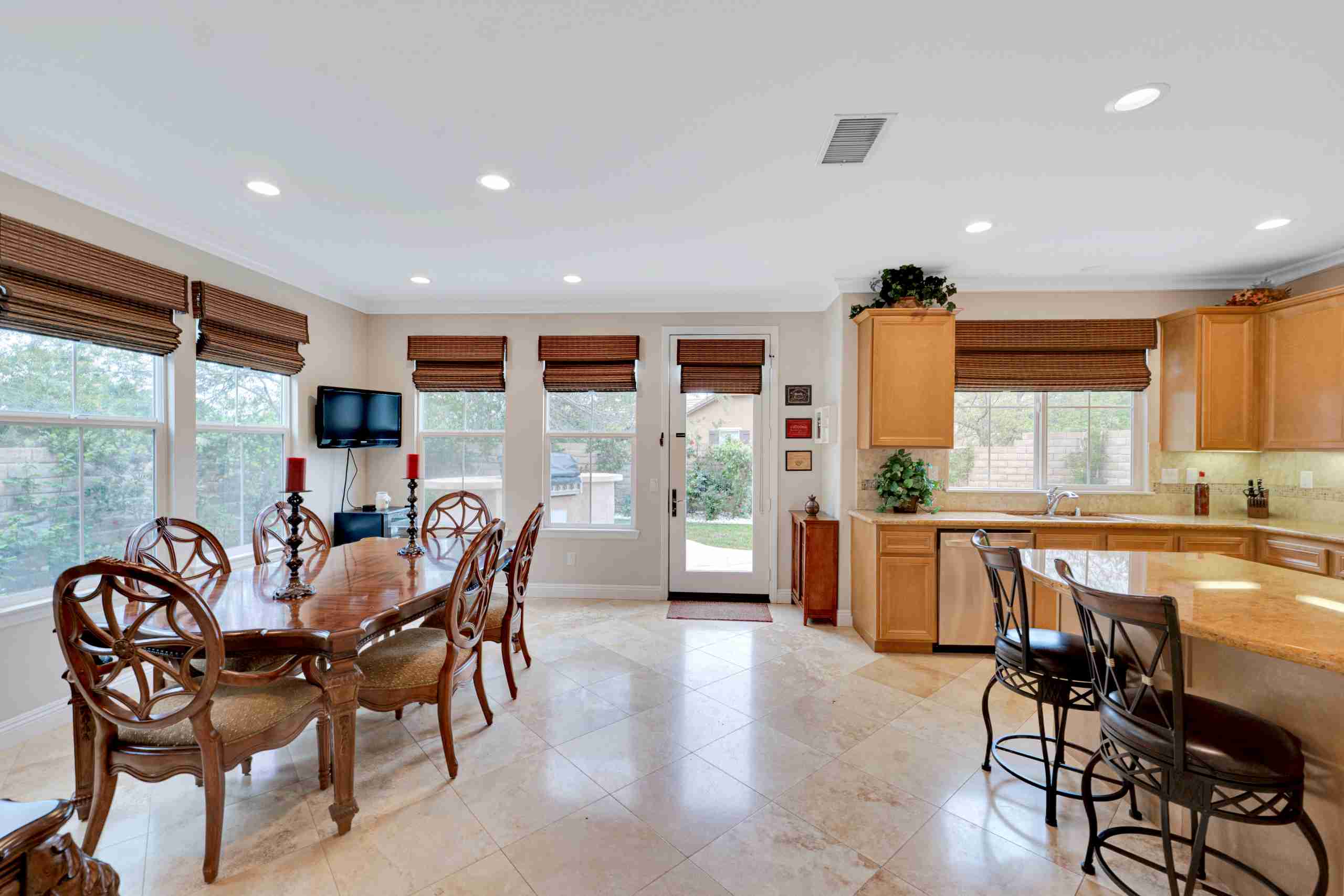 emily berdon realtor simi valley
